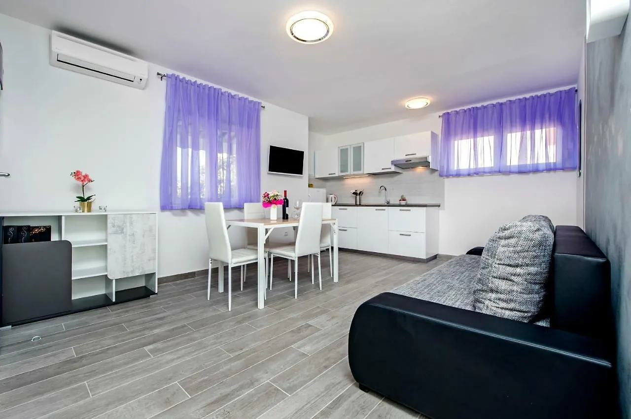 Apartment And Studio Tereza Rovinj