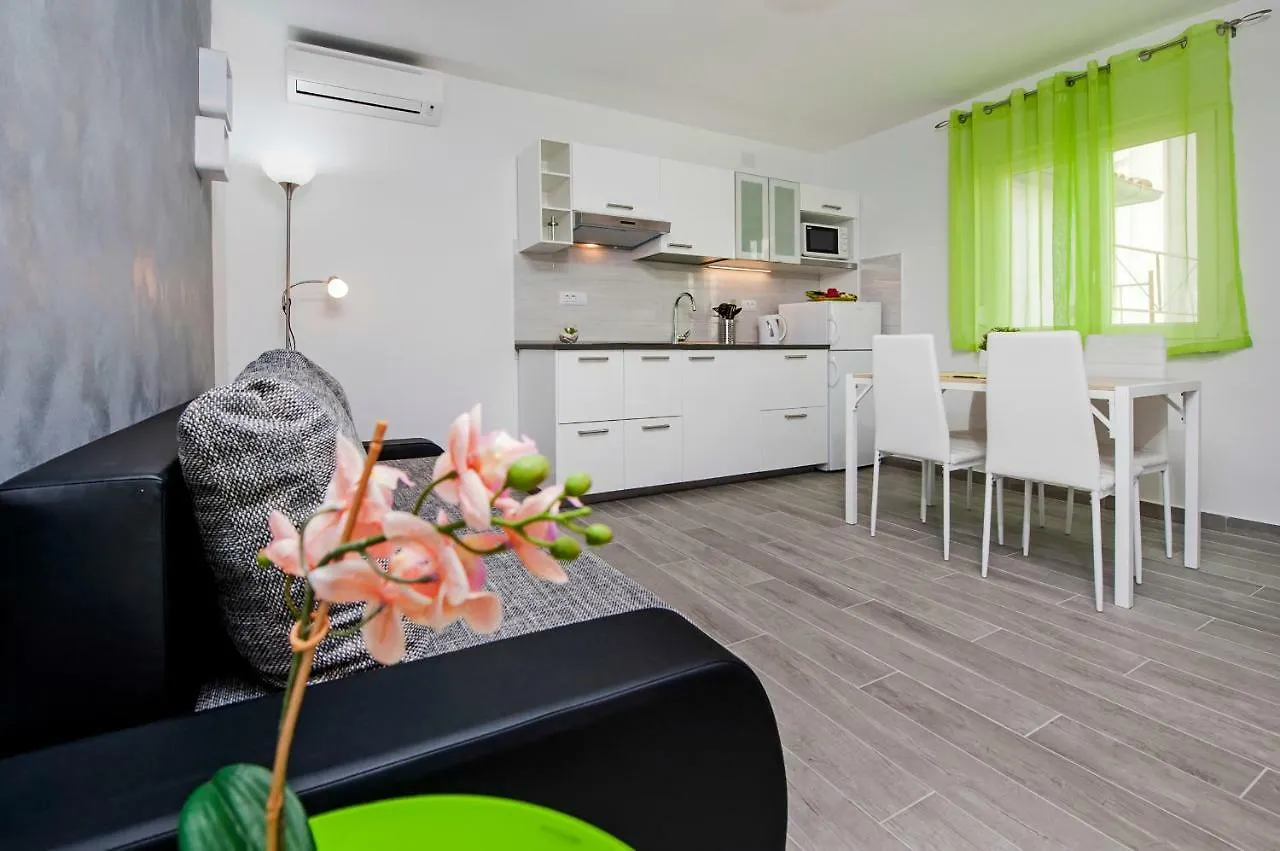 Apartment And Studio Tereza Rovinj