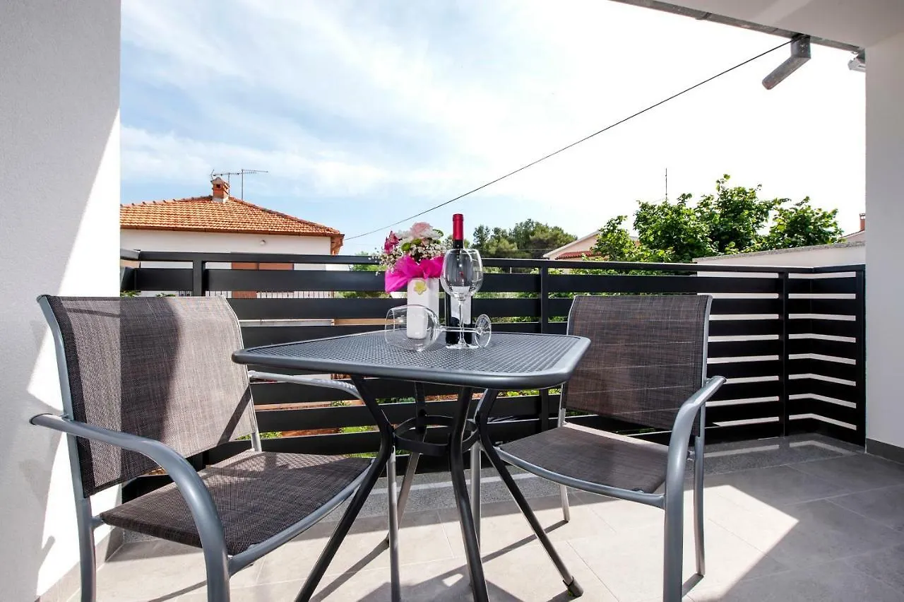 Apartment And Studio Tereza Rovinj