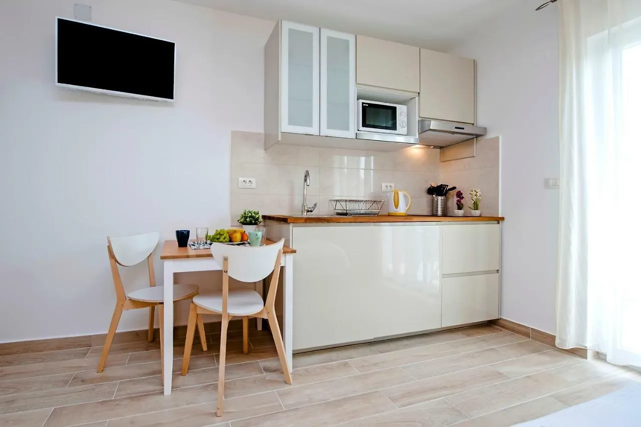 Apartment And Studio Tereza Rovinj