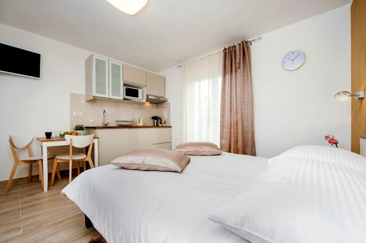 Apartment And Studio Tereza Rovinj 0*,  Croatia
